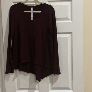 Wilt Women's Long Sleeve Asymmetrical Hem Top - Burgundy worn twice - like new